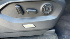 Volkswagen Touareg 3.0 V6 TDI 4Motion R-Line Tech 5dr Tip Auto Diesel Estate